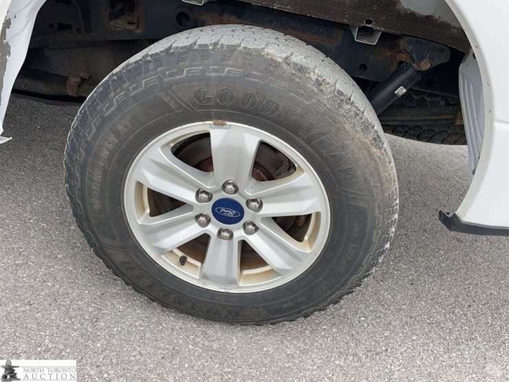 2017-ford-f150-image-23