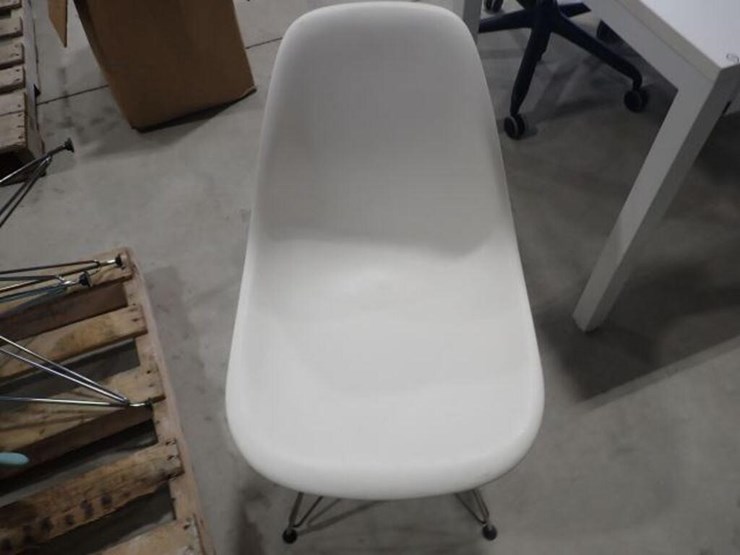 qty-of-(5)-chairs-image-7