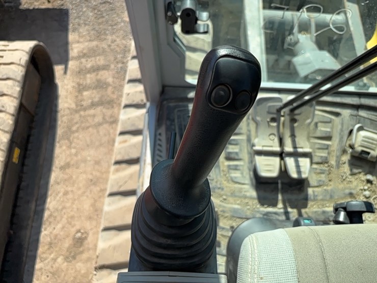 2017-wacker-neuson-et145-image-28