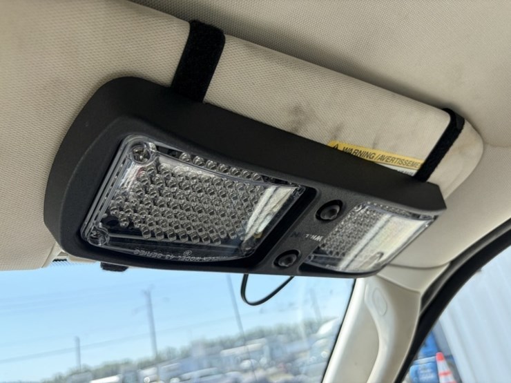2012-ford-escape-xlt-image-31