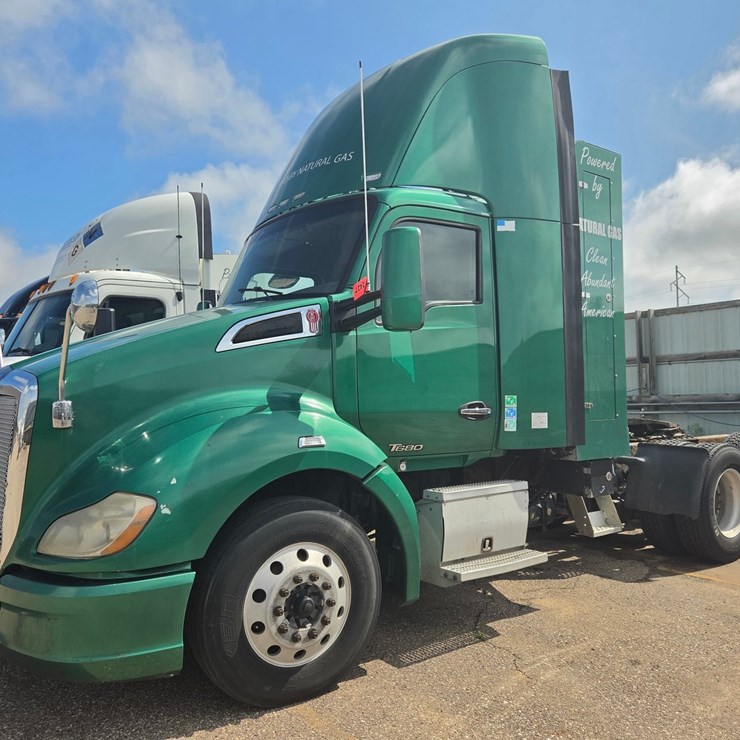 2015 KENWORTH T680
