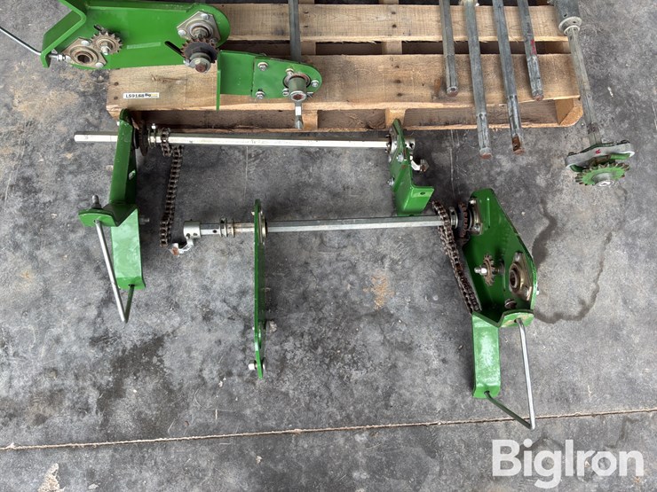 john-deere-12-image-19