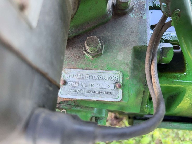 john-deere-model-b-image-18