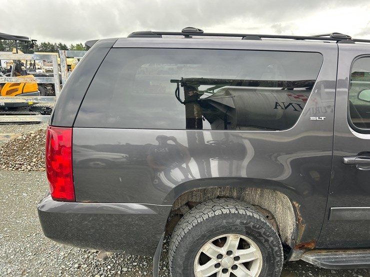 2010-gmc-yukon-image-17