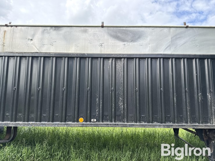 1971-wilson-grain-trailer-image-18