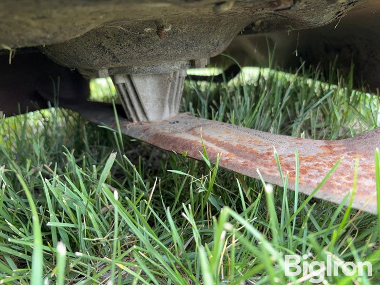 2018-cub-cadet-13apa1ct010-xt1-lt46"-lawn-mower-image-17
