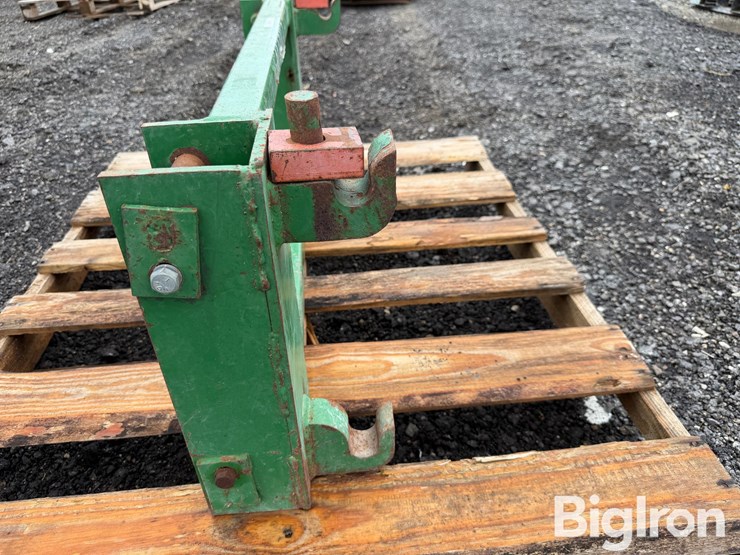 john-deere-148-image-15