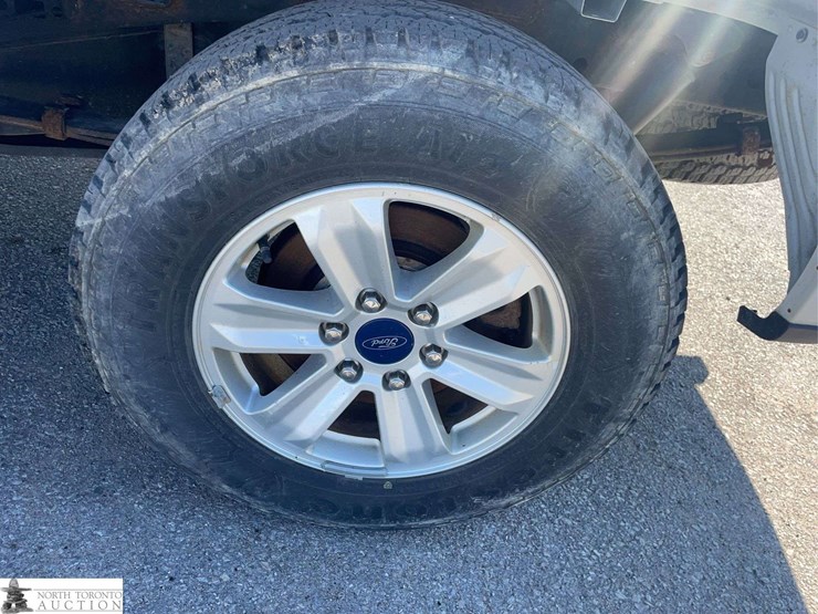 2017-ford-f150-image-23
