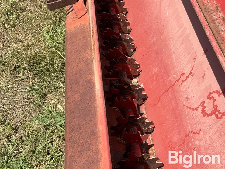 international-mccormick-no.-7-drop-spreader-image-8