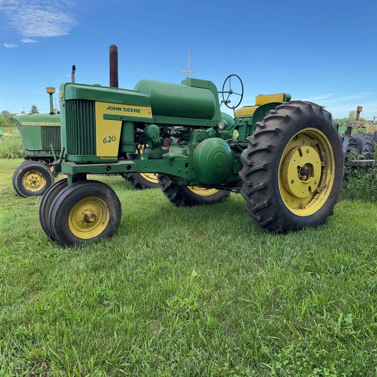 JOHN DEERE 620