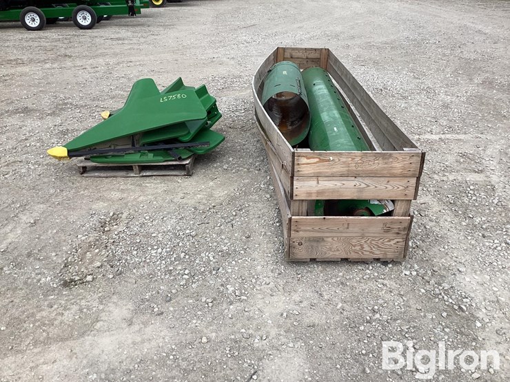 john-deere-12-image-2