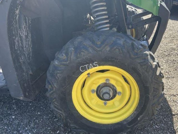 john-deere-gator-image-7