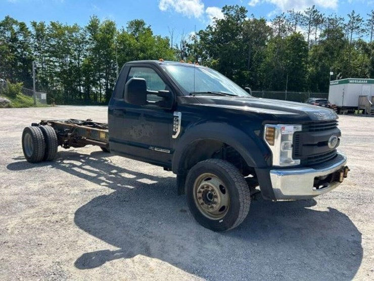 2016-ford-f550-xl-image-3