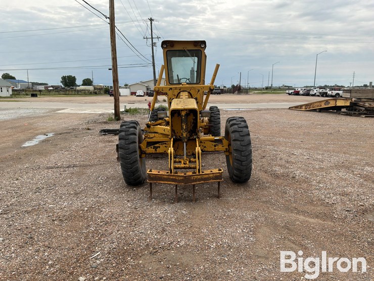 john-deere-570-image-2
