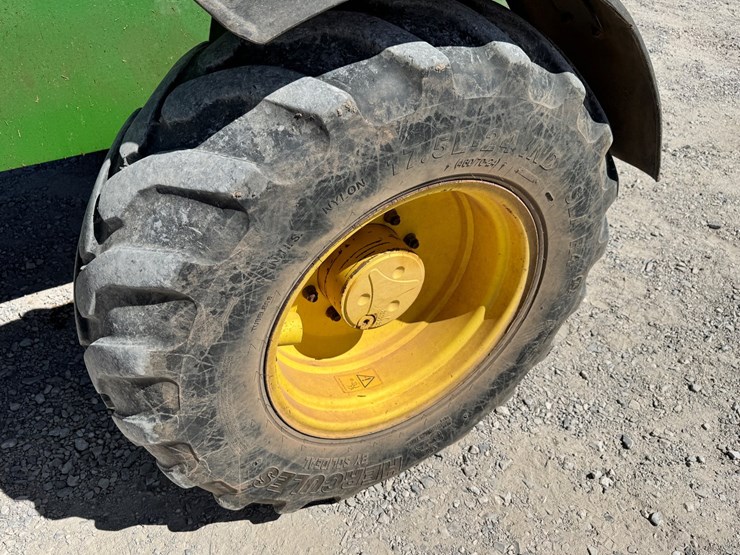 john-deere-3400-image-24