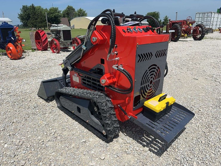 2026-zjg-zj-380-tracked-mini-skid-steer-loader-image-4