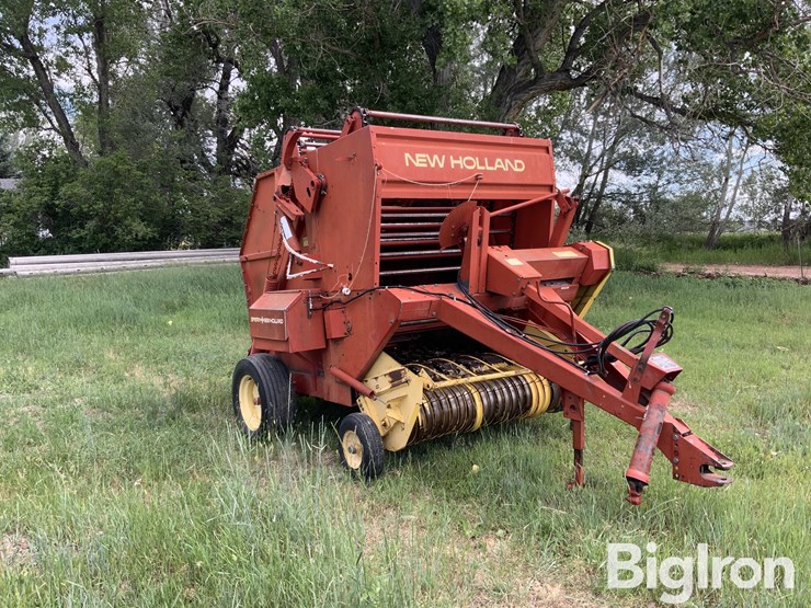new-holland-846-image-3