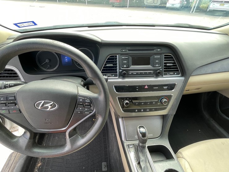 #160-•-2015-hyundai-sonata-(clean-tx-title)-image-47