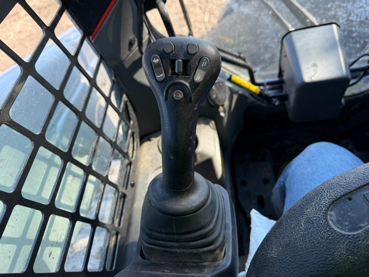 2025-bobcat-t86-image-26