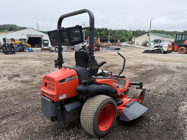 2018-kubota-zd1211-image-4