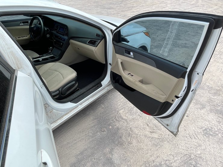 #160-•-2015-hyundai-sonata-(clean-tx-title)-image-98