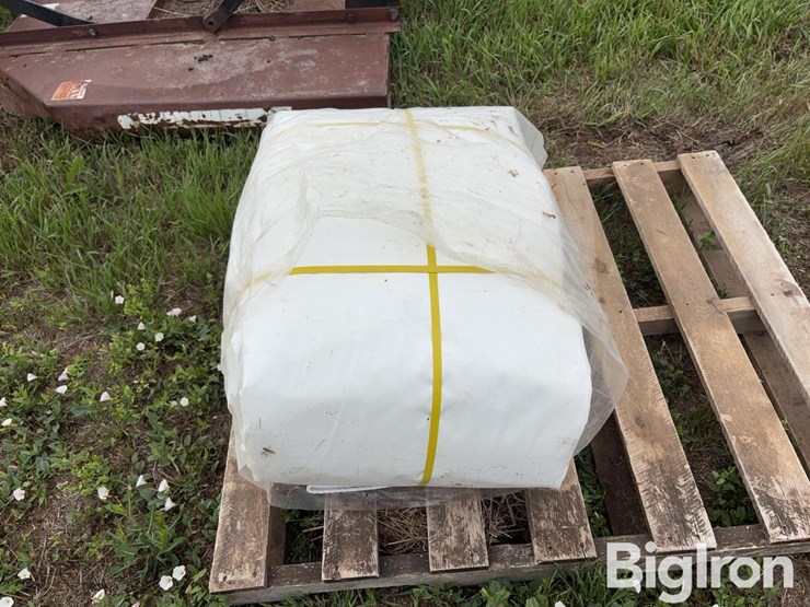 missouri-50x60-hay-tarp-image-4