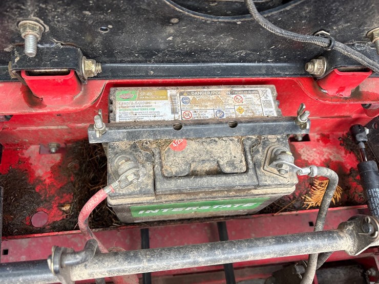 #5102-•-gravely-zt-5400-lawn-mower-image-15