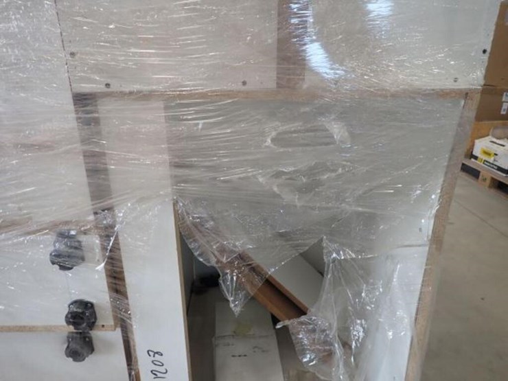 unused-qty-of-kitchen-cabinets-image-10