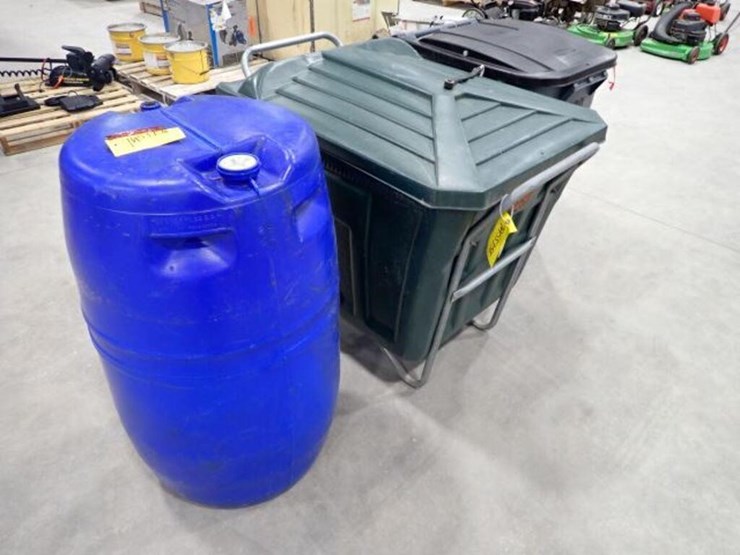 qty-of-(2)-garbage-bins-image-4