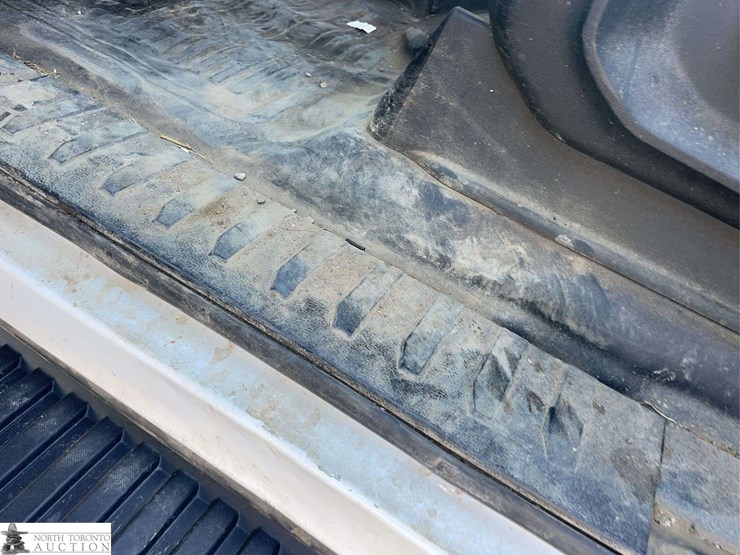 2017-ford-f150-image-30
