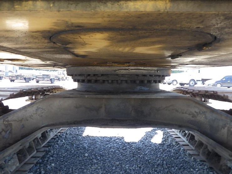 caterpillar-325l-image-36