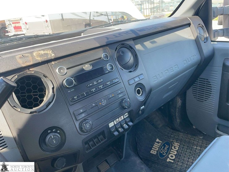 2015-ford-f350-image-13