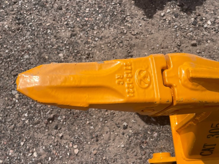 caterpillar-305-image-5