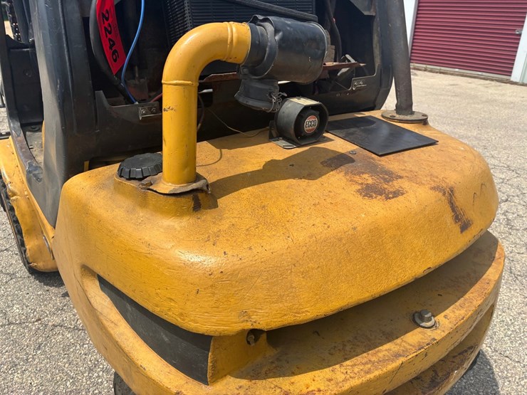 #2246-•-baker-forklift-image-15