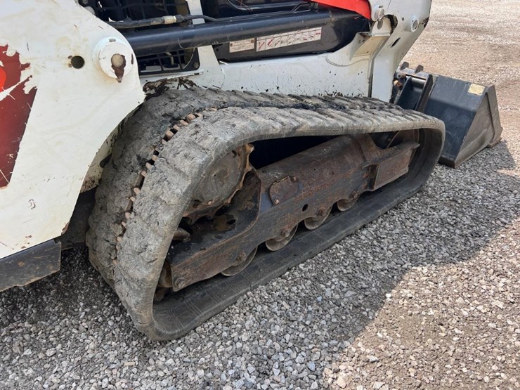 2022-bobcat-t550-image-16
