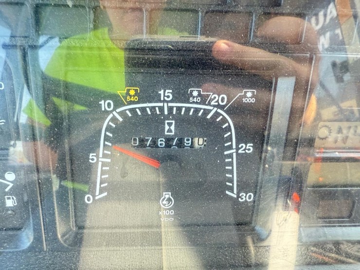 ford-7740-image-22