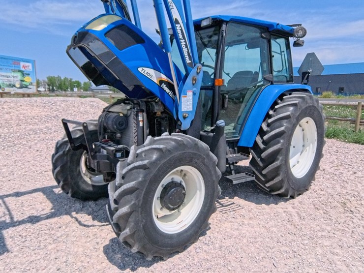 2004-new-holland-tl100a-image-75