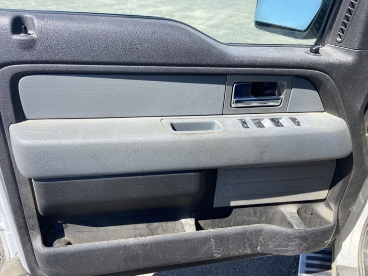 2011-ford-f150-xl-image-21