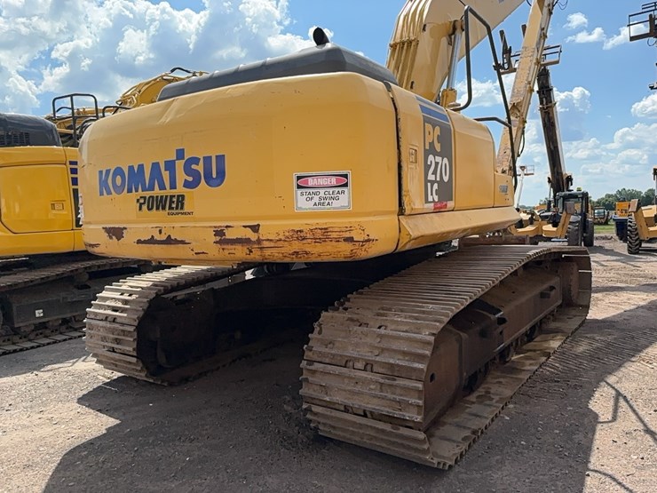komatsu-pc270-lc-7-image-4
