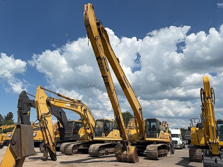 komatsu-pc270-lc-7-image-1