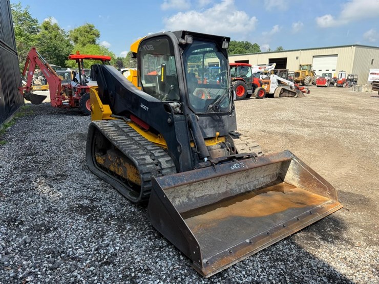 jcb-300t-image-6