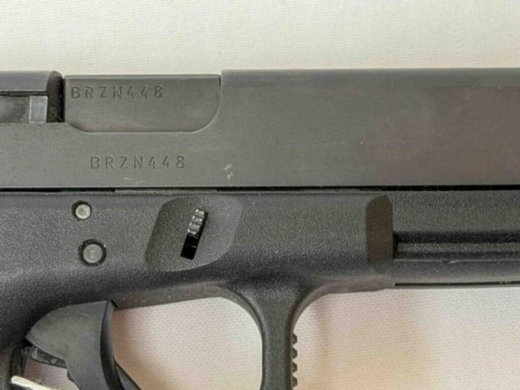 glock-pistol-image-4