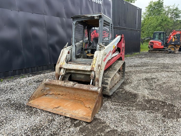 takeuchi-tl240-image-8