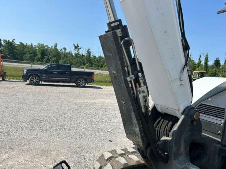 2022-bobcat-e88-image-57