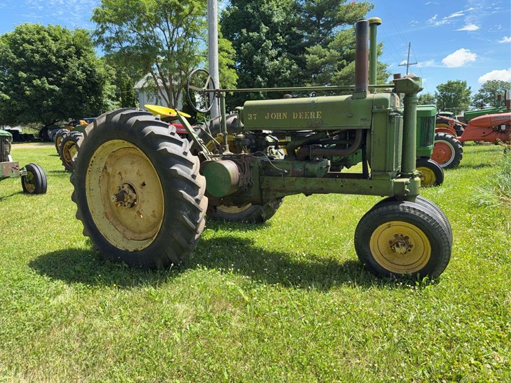 john-deere-model-a-image-2