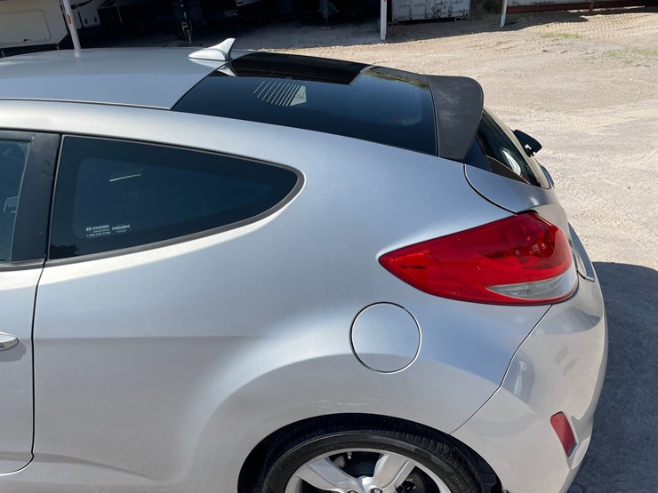 #154-•-2013-hyundai-veloster-(nm-title-in-delay)-image-9