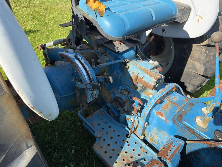 ford-4610-image-12
