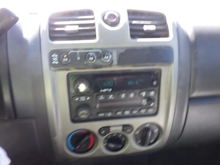 2005-chevrolet-colorado-image-26