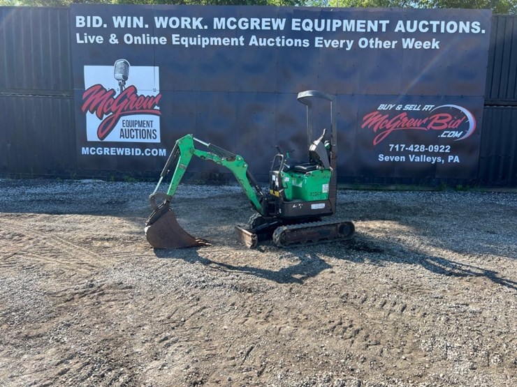2019-bobcat-e10-image-1