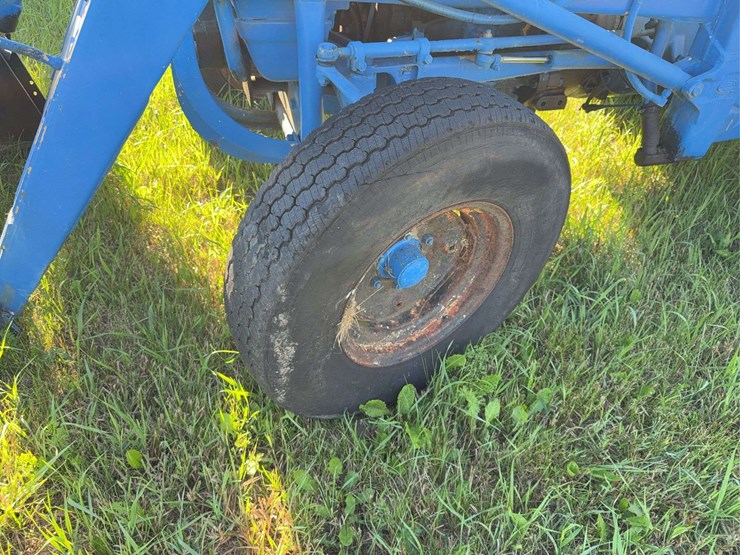 ford-tractor-image-9
